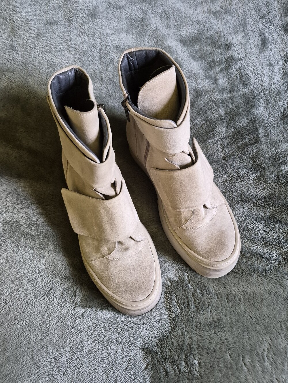 Lofina Italian Suede Boots